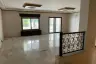 Luxurious 6-Bedroom Duplex in Khalda