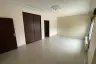 Luxurious 6-Bedroom Duplex in Khalda