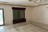 Luxurious 6-Bedroom Duplex in Khalda