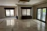 Luxurious 6-Bedroom Duplex in Khalda