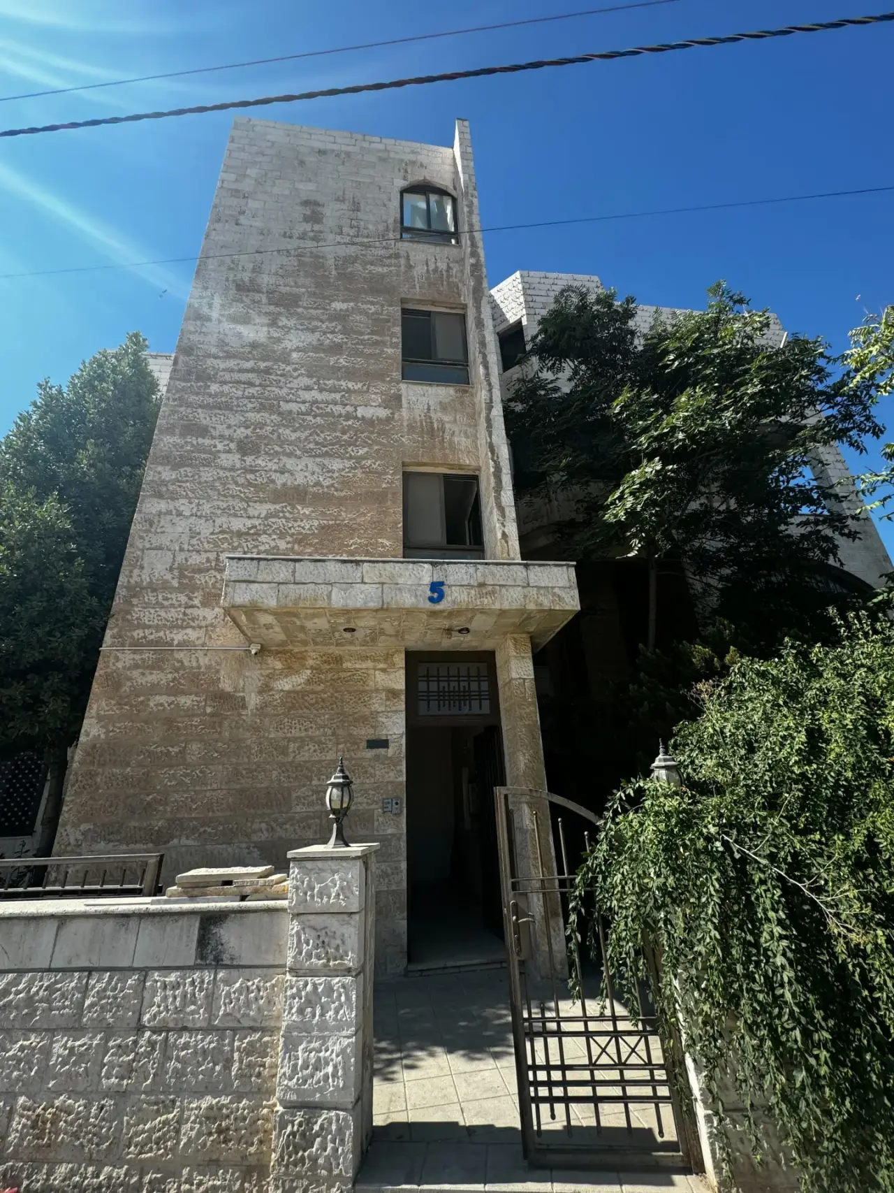 Residential Apartment in the Prestigious Deir Ghbar Neighborhood